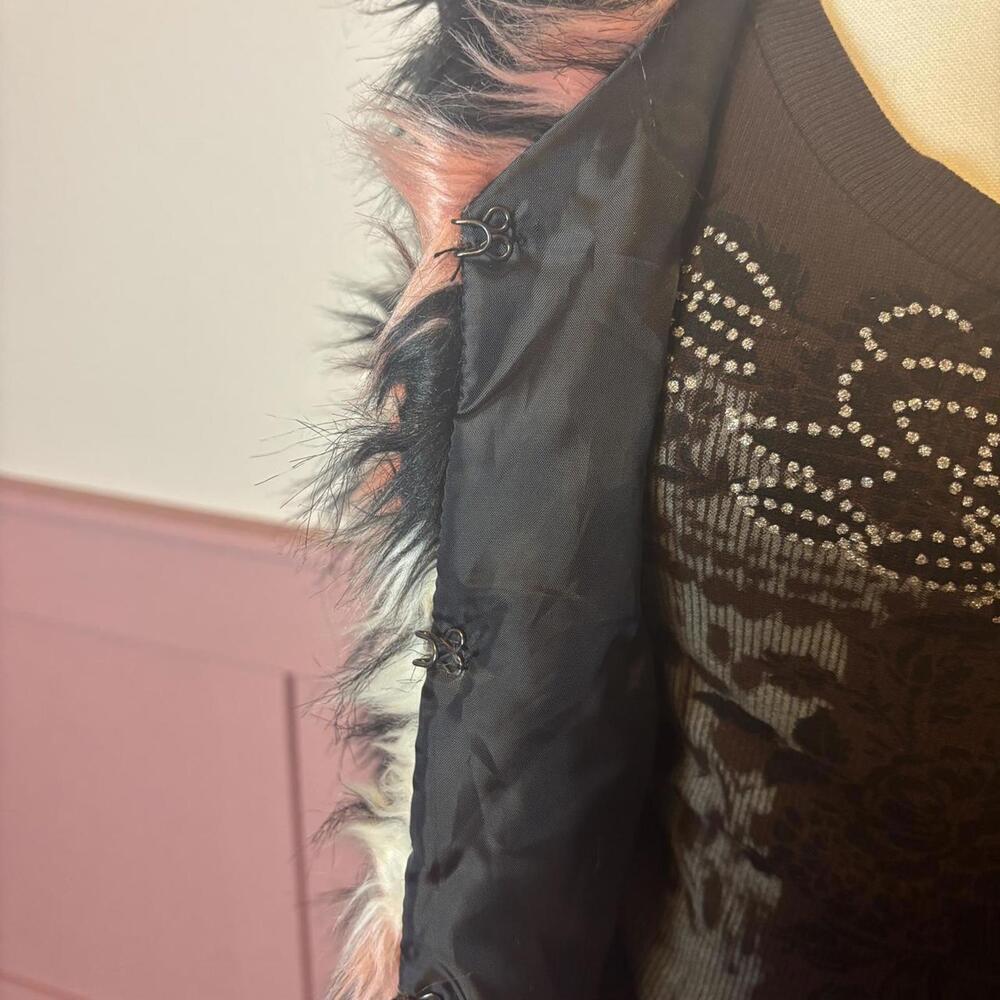 Rue 21 Y2K Faux Fur Vest Black White Pink McBling Festival Gyaru Large - Picture 3 of 8